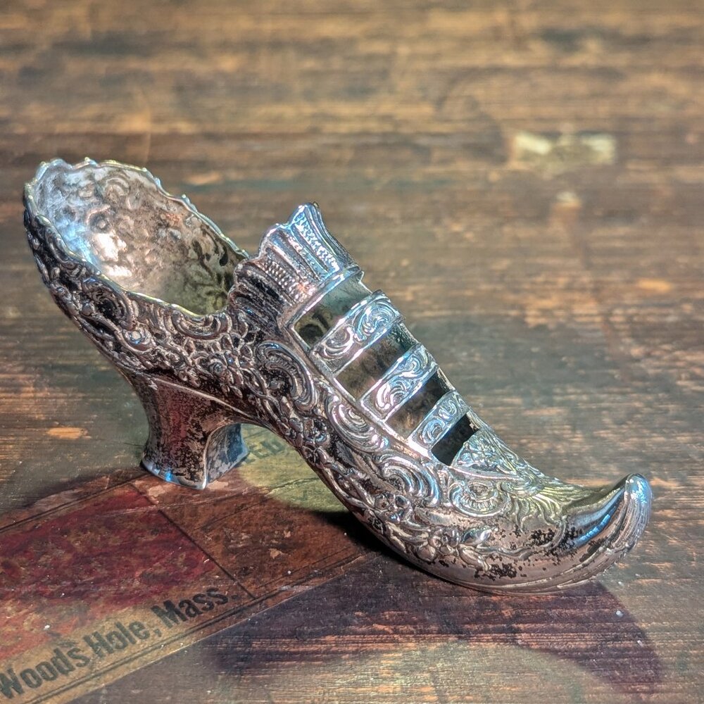 Antique Hanau German Silver miniature elf-toe Lady's Slipper Shoe, hallmarked